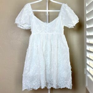 Women’s Eyelet Cotton Puff Sleeve Mini Dress Size Small in White